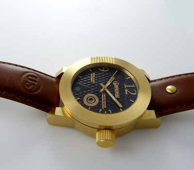 delma les supremes watch